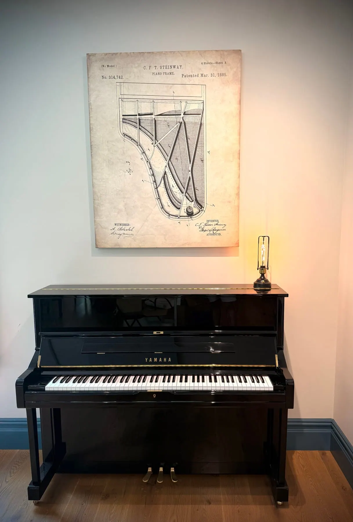 Yamaha U1